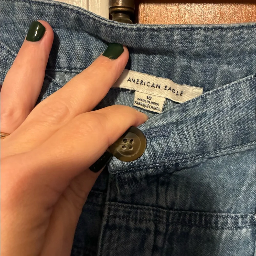 American Eagle High-Waisted Wide Leg Denim Pants - Picture 3 of 4